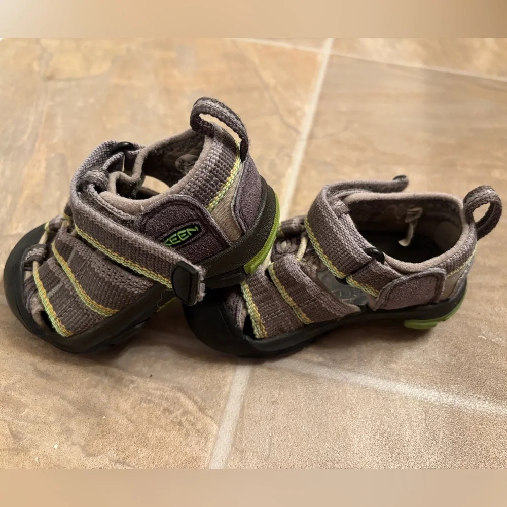 Keen Baby Sz 4 Newport H2 Sport Sandals. ExcltUC! Velcro intact! 15%offw2+bndle - Picture 5 of 9